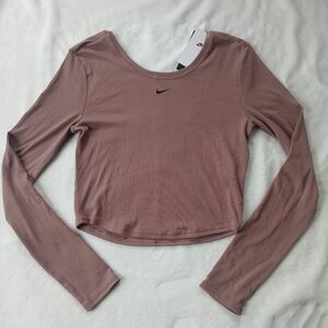 Nike Sportswear Chill Knit Women's Long Sleeve Cropped Top Size Medium